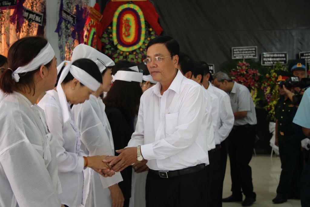Lễ viếng Đại tá phi công Nguyễn Văn Bảy đang diễn ra tại quê nhà