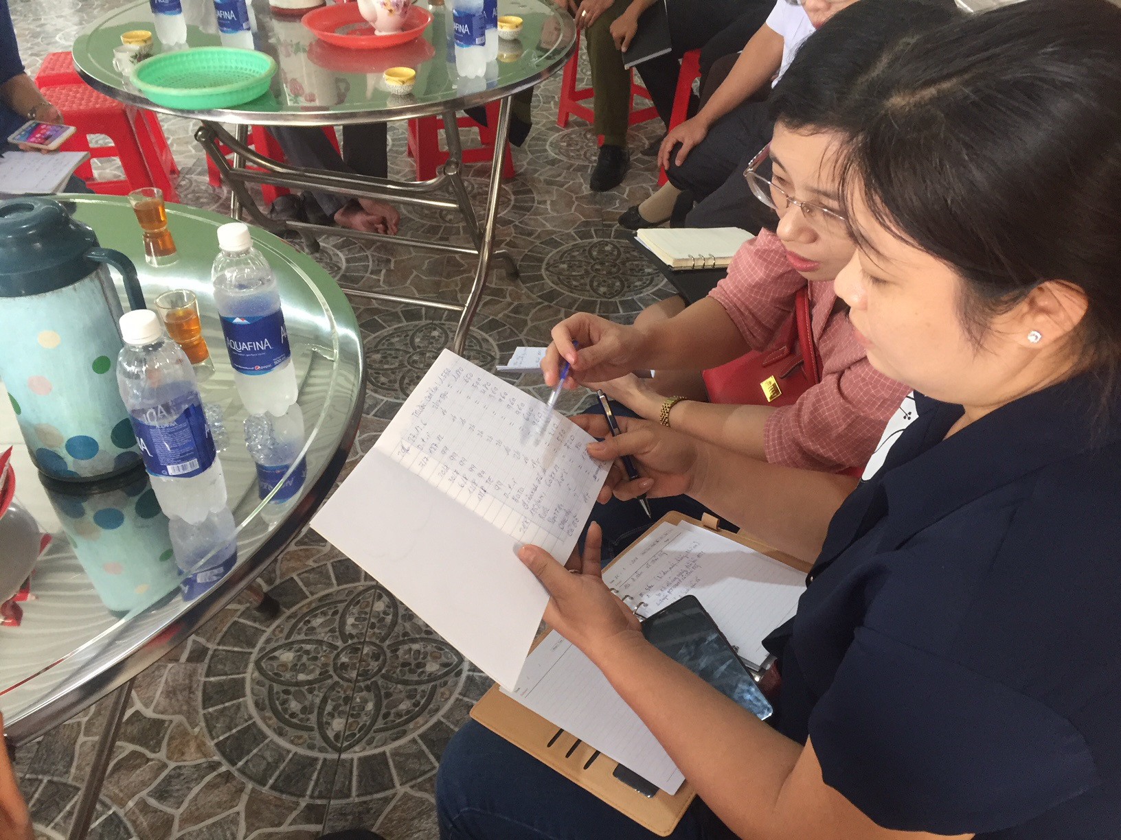 Ngỡ ng&agrave;ng với n&ocirc;ng d&acirc;n Củ Chi trồng rau an to&agrave;n c&oacute; đến 4 chiếc &ocirc;t&ocirc; - Ảnh 2.
