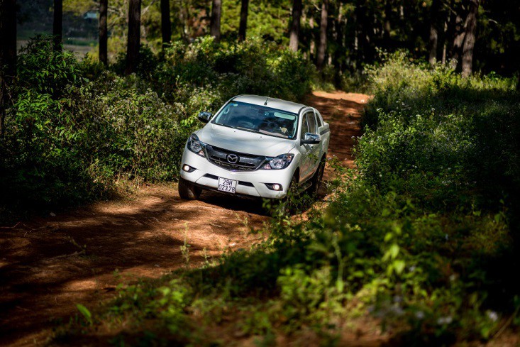 Mazda BT-50 c&oacute; gi&aacute; mới: giảm đến 60 triệu đồng  - Ảnh 3.