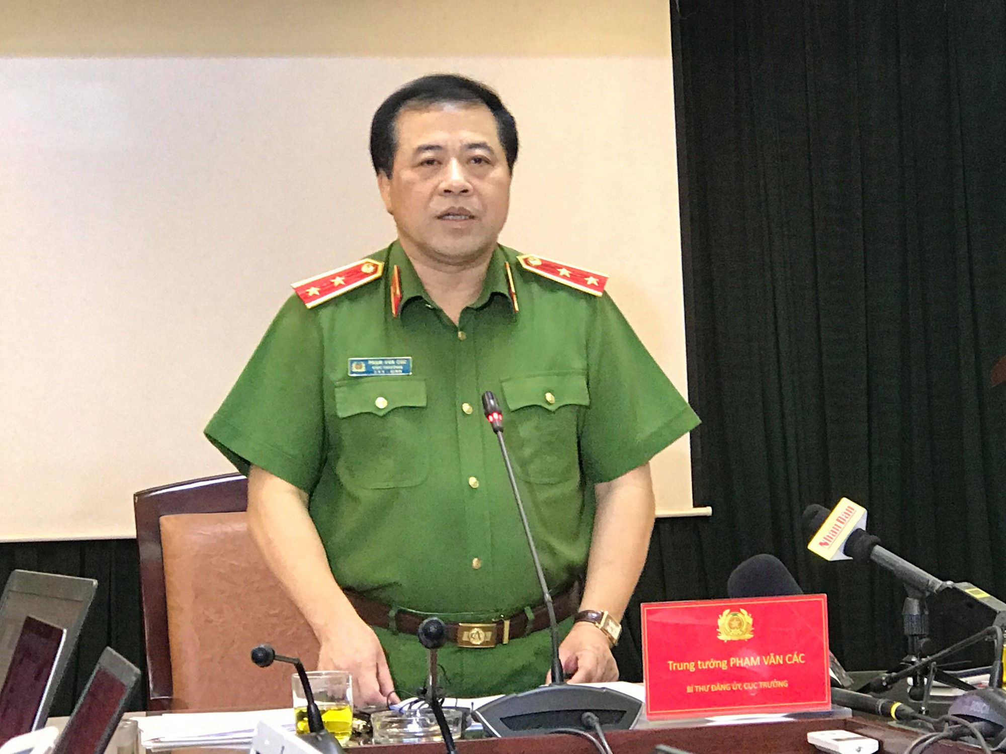 Đối tượng người Trung Quốc cầm đầu đường d&acirc;y ma t&uacute;y khủng ở Kon Tum c&oacute; tiền &aacute;n chung th&acirc;n - Ảnh 2.