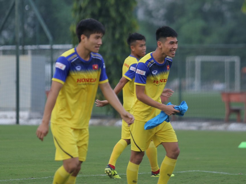 Cận cảnh buổi tập nhẹ nhàng, vui vẻ của Đội tuyển U23 Việt Nam