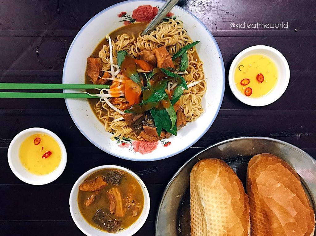 6 qu&aacute;n ph&aacute; lấu n&oacute;ng hổi tại TP.HCM nh&acirc;m nhi ng&agrave;y m&aacute;t trời - Ảnh 1.