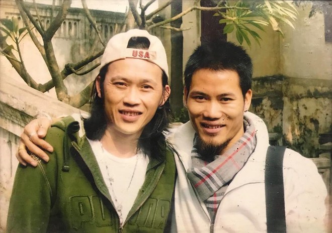 Ảnh thời trẻ của Ho&agrave;i Linh v&agrave; c&aacute;c nghệ sĩ h&agrave;i - Ảnh 1.