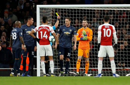Không còn đường lùi cho M.U và Solskjaer