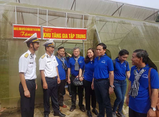 TP HCM lu&ocirc;n l&agrave; hậu phương vững chắc cho V&ugrave;ng 5 Hải qu&acirc;n - Ảnh 2.