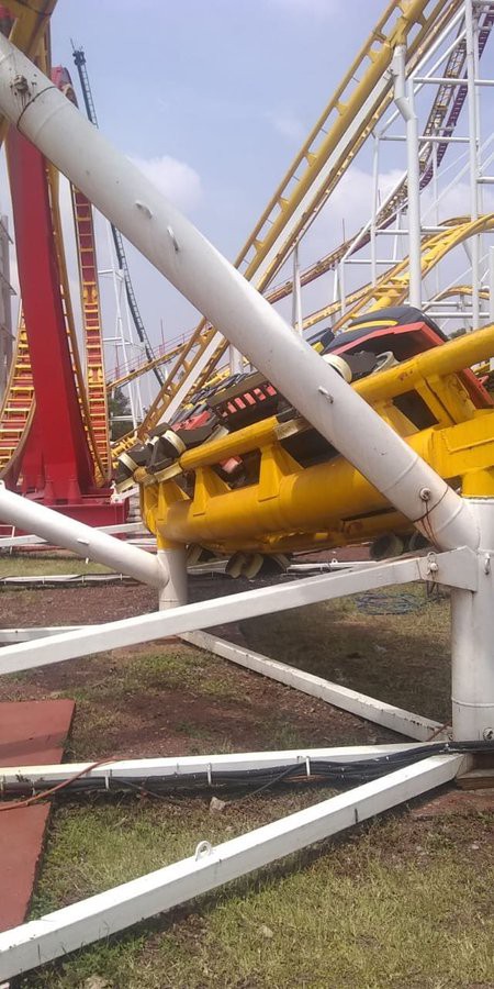 Thiệt mạng vì bị văng khỏi tàu lượn cao tốc - Ảnh 4.