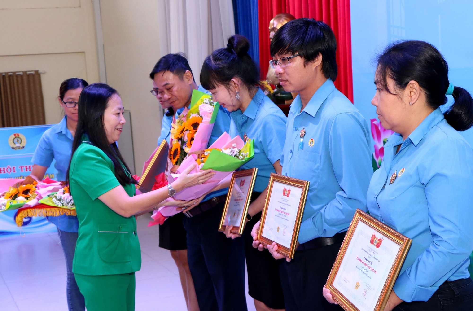 B&igrave;nh Dương: Chăm lo tốt bữa ăn cho c&ocirc;ng nh&acirc;n - Ảnh 1.
