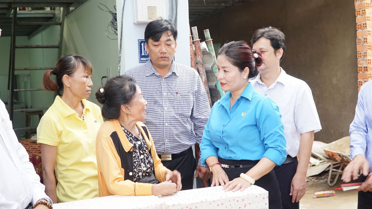 Mỗi Công đoàn cơ sở thực hiện một công trình "Dân vận khéo"