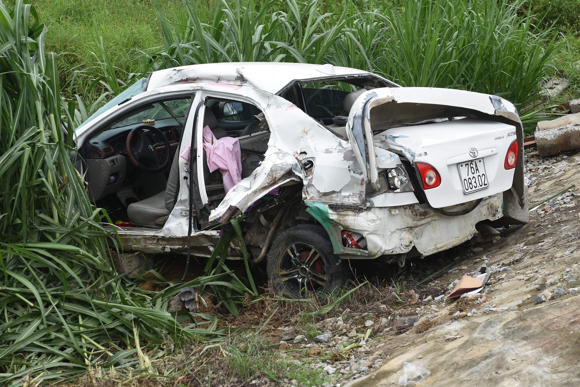 Tàu hỏa tông ô tô, 1 người nguy kịch - Ảnh 3.