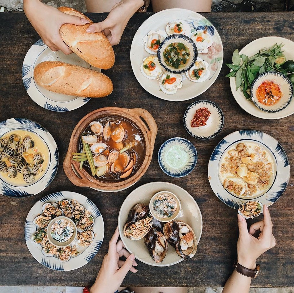 5 quán hải sản tươi ngon ở TP HCM cho hội bạn thân tụ tập