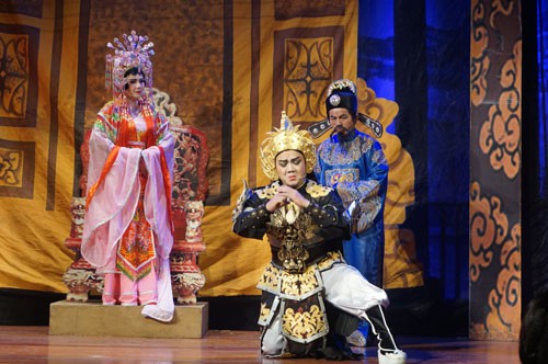 Cải lương miễn phí: Nên hay không?