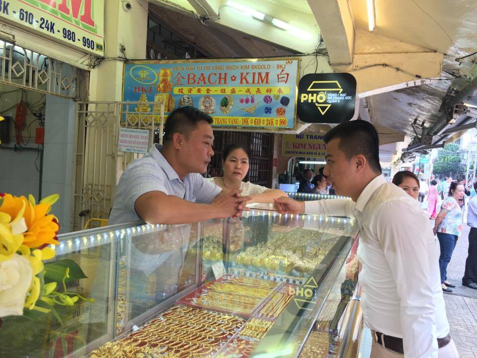 Giá vàng SJC xuống thấp nhất 4 tuần