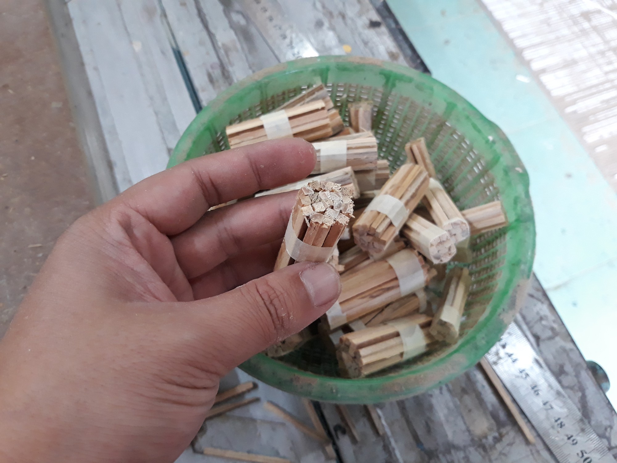 Chiêm ngưỡng mô hình cầu Long Biên như thật của chàng trai Đà Lạt - Ảnh 5.