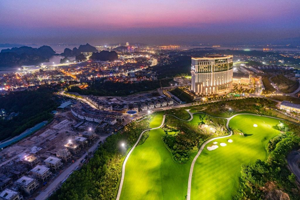 Du lịch Việt khởi sắc mạnh mẽ trên vai doanh nghiệp tư nhân - Ảnh 1.