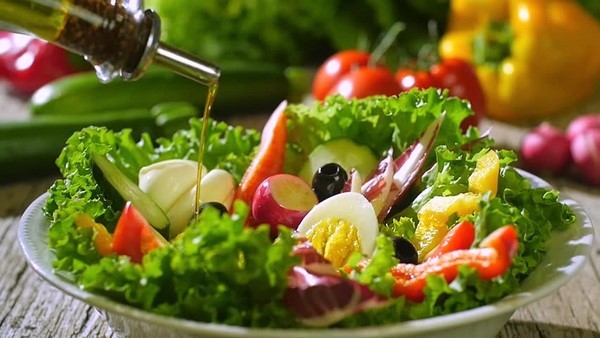 Chế độ giảm cân khắt khe của các nàng hậu Việt - Ảnh 5.