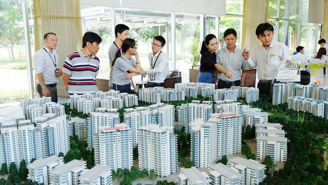 Năm 2019-2020: Vì sao người nghèo khó có nhà ở? - Ảnh 2.