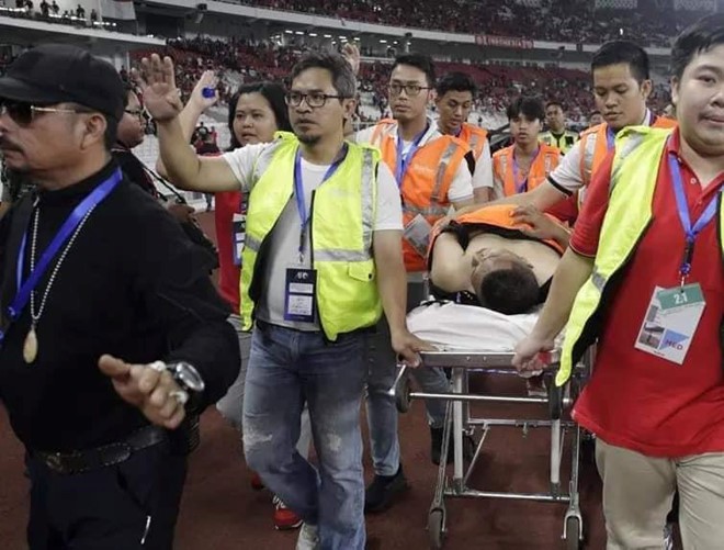 CĐV Indonesia làm loạn, Bộ trưởng Malaysia dọa kiện lên FIFA