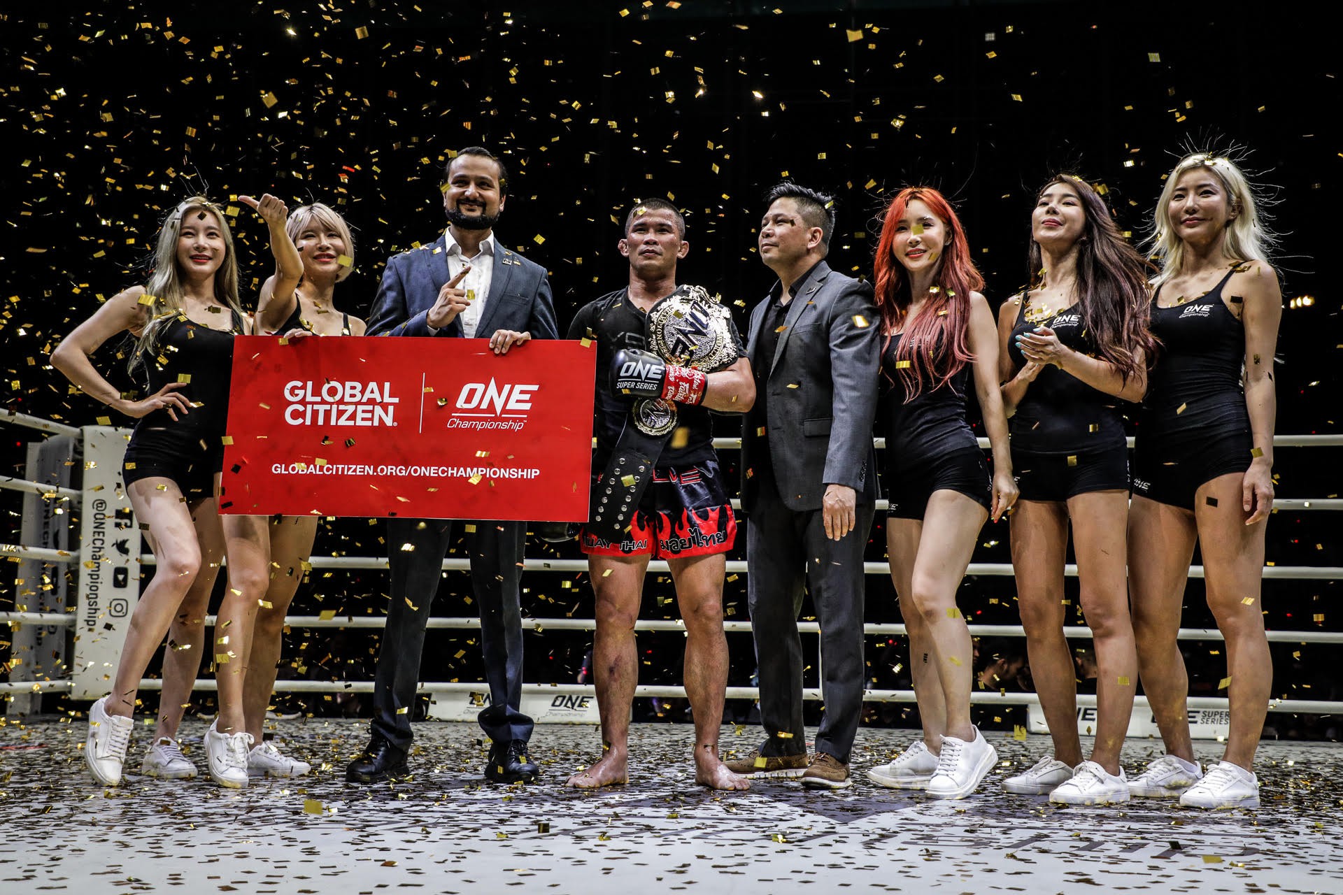 Nguyễn Trần Duy Nhất cám ơn vợ sau chiến thắng đầu tay tại ONE Championship 2019 - Ảnh 5.