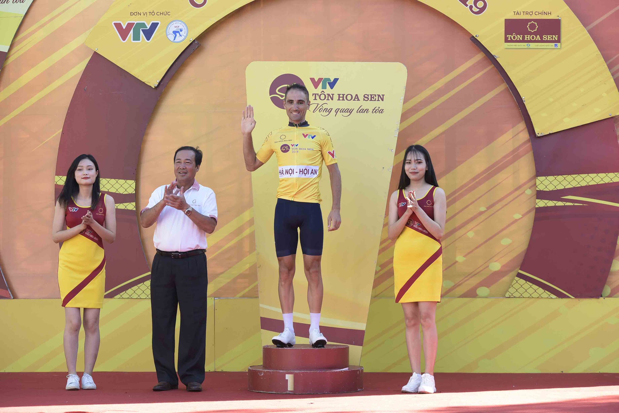 Loic Desriac đoạt áo vàng chung cuộc giải xe đạp quốc tế VTV Cúp 2019