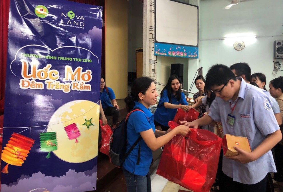 Tập đoàn Novaland góp phần tô đẹp ký ức tuổi thơ về một Trung thu ấm áp - Ảnh 3.