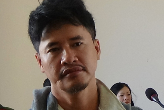 Cái kết của gã đàn ông ngông cuồng phá hoại tài sản, chém công an