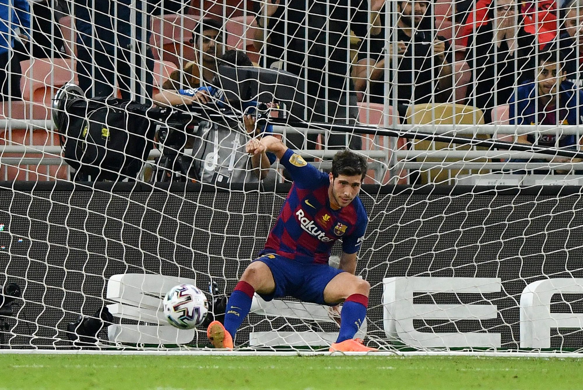 VAR cướp trắng 2 bàn, Barcelona gục ngã trước Atletico Madrid - Ảnh 9.