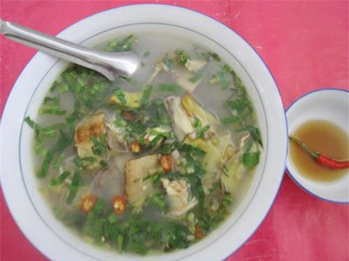 Kh&aacute;m ph&aacute; m&oacute;n canh sim lo độc đ&aacute;o của người Khmer - Ảnh 2.