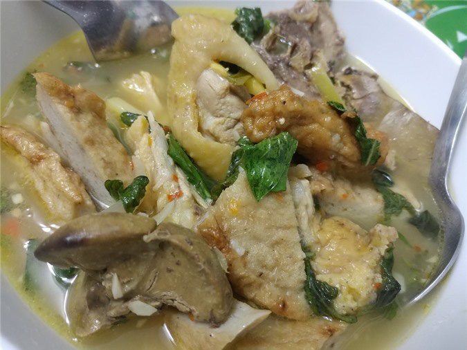 Kh&aacute;m ph&aacute; m&oacute;n canh sim lo độc đ&aacute;o của người Khmer - Ảnh 8.