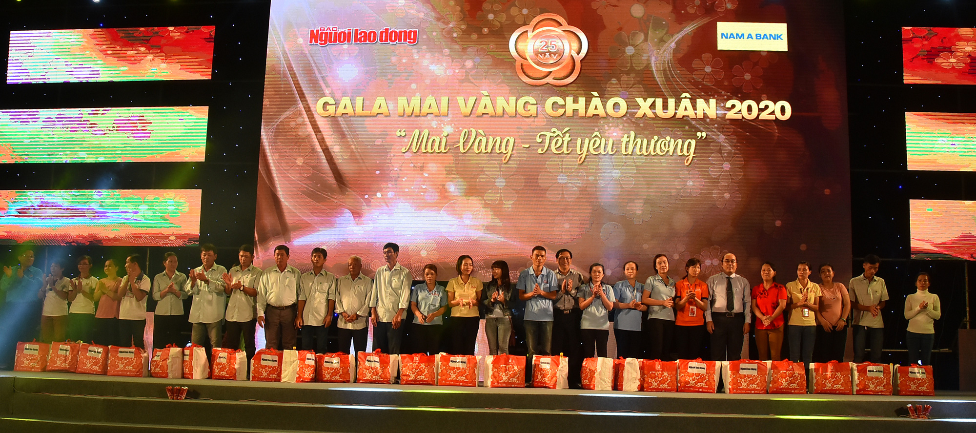 Gala Mai V&agrave;ng ch&agrave;o xu&acirc;n 2020: Ấm &aacute;p nghĩa t&igrave;nh! - Ảnh 2.