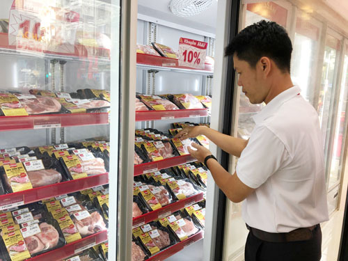 Thịt heo siêu thị cao hơn giá chợ?