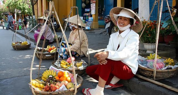 Phố và người tha hương