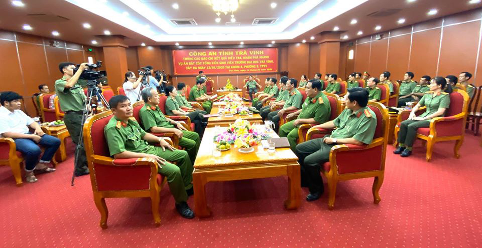 C&ocirc;ng an Tr&agrave; Vinh giải cứu nữ sinh vi&ecirc;n bị bắt c&oacute;c như phim - Ảnh 2.