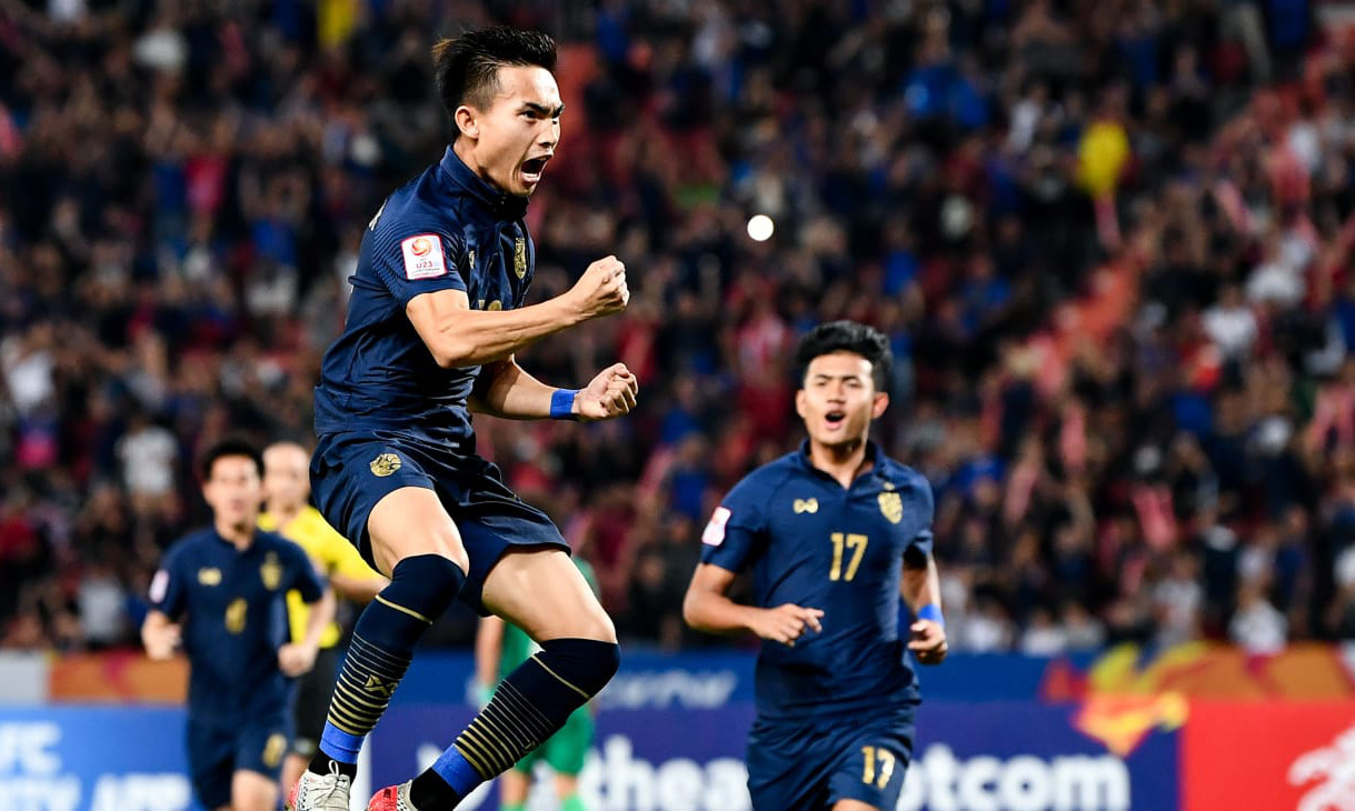 Thái Lan nghẹt thở vượt qua vòng bảng, vào tứ kết U23 châu Á 2020