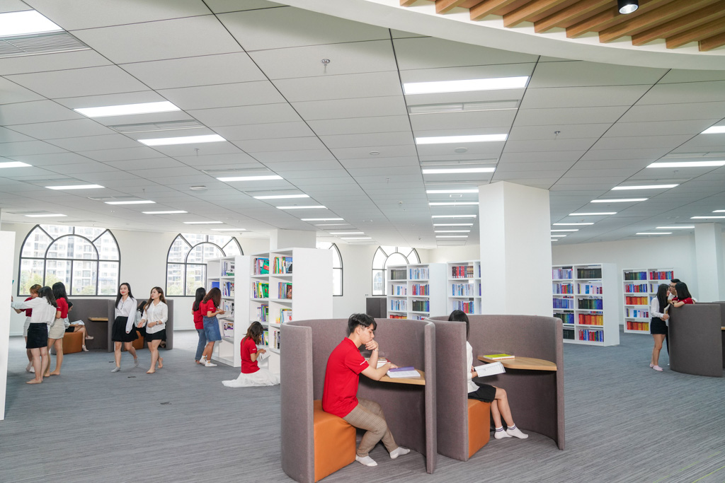 Cận cảnh trường đại học ngàn tỉ đẳng cấp 5 sao đầu tiên tại Việt Nam - Ảnh 16.