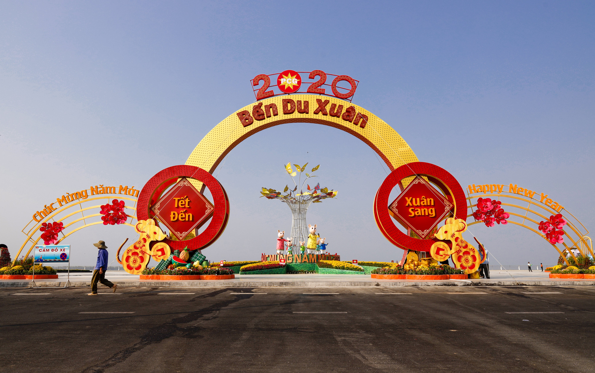 Ngỡ ng&agrave;ng sắc Xu&acirc;n tại khu lấn biển lớn nhất miền T&acirc;y - Ảnh 1.
