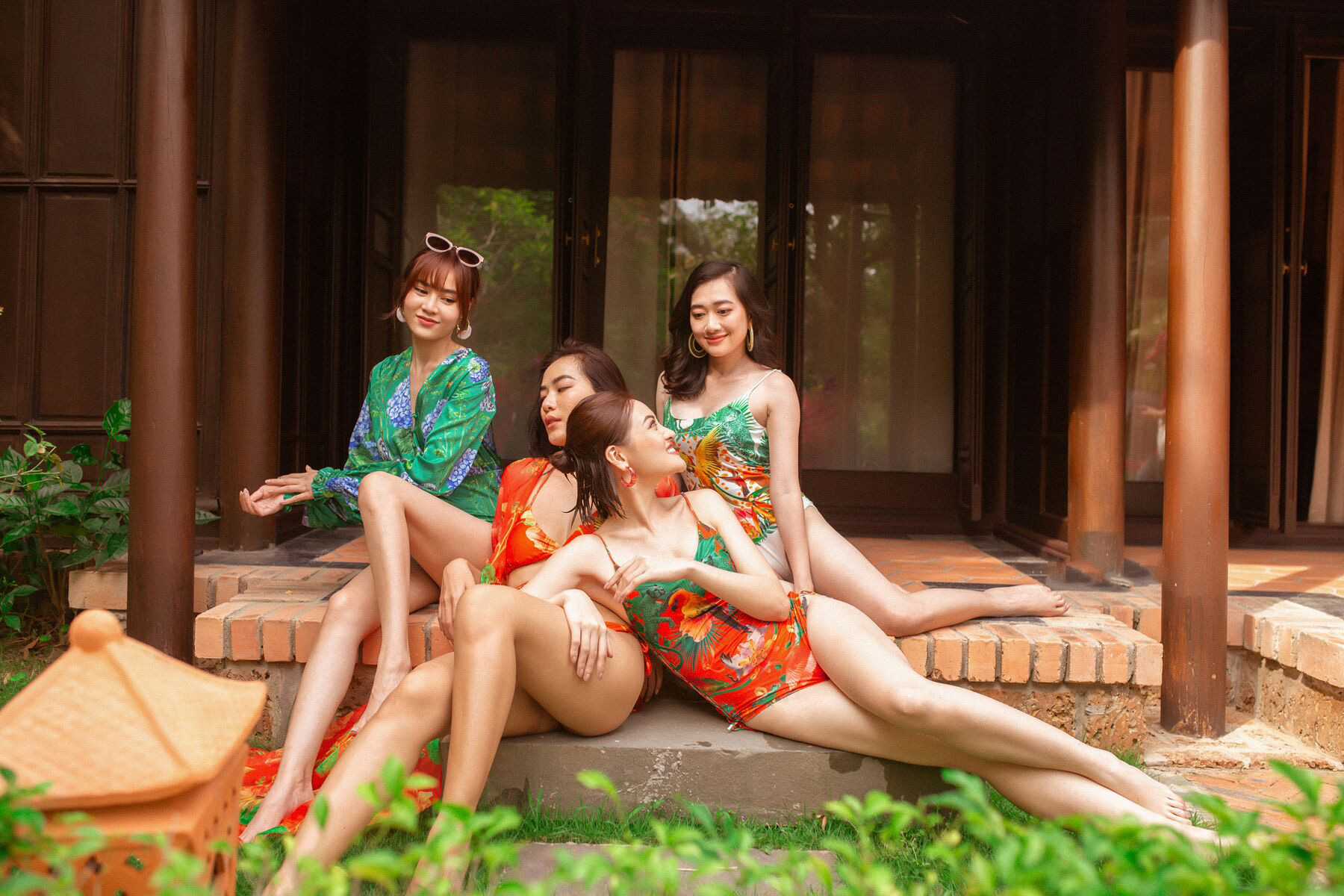 Ninh Dương Lan Ngọc đọ bikini c&ugrave;ng mỹ nh&acirc;n Việt - Ảnh 9.