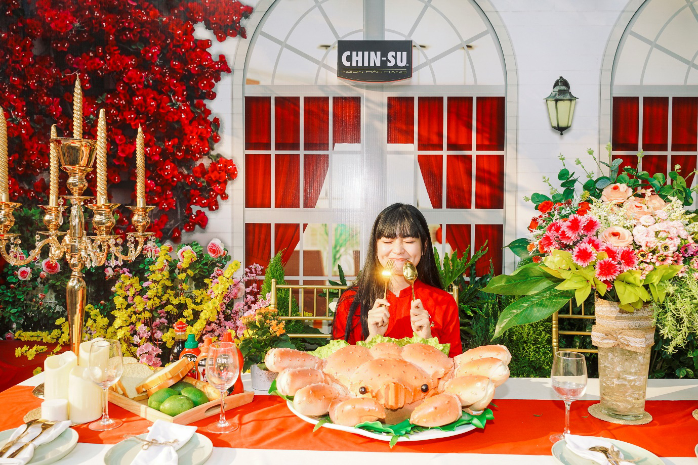 Hot girl Mắt Biếc check-in với c&aacute;c si&ecirc;u phẩm khổng lồ tại G&oacute;c Phố Xu&acirc;n 2020 - Ảnh 3.