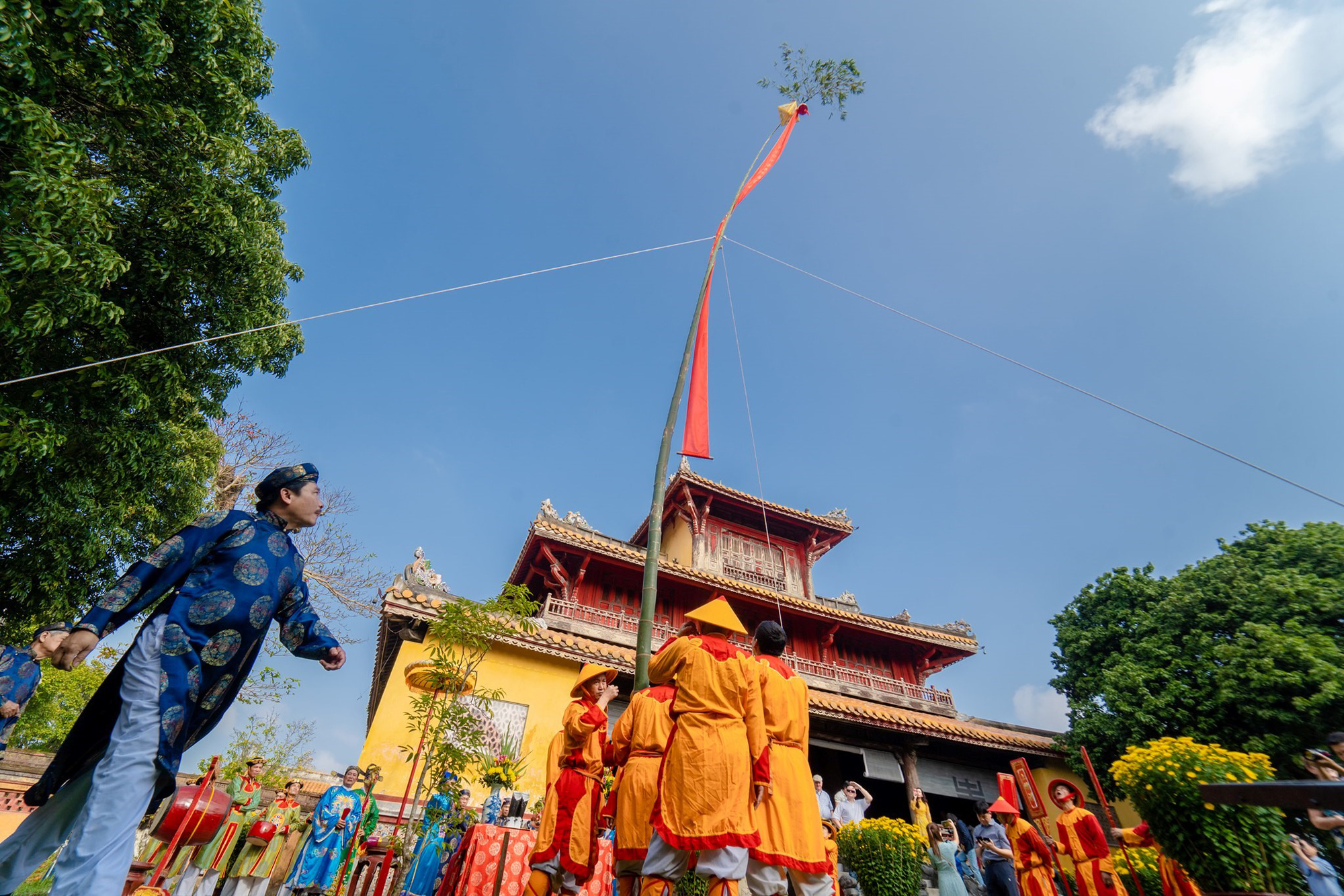 Vua quan triều Nguyễn ăn Tết như thế n&agrave;o? - Ảnh 4.