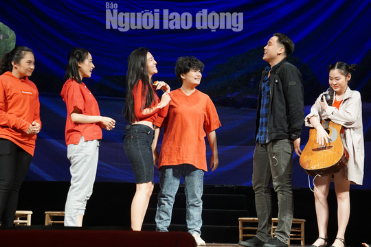 L&ecirc; Lộc tạo dấu ấn trong Ma nữ kh&ocirc;ng chồng - Ảnh 4.