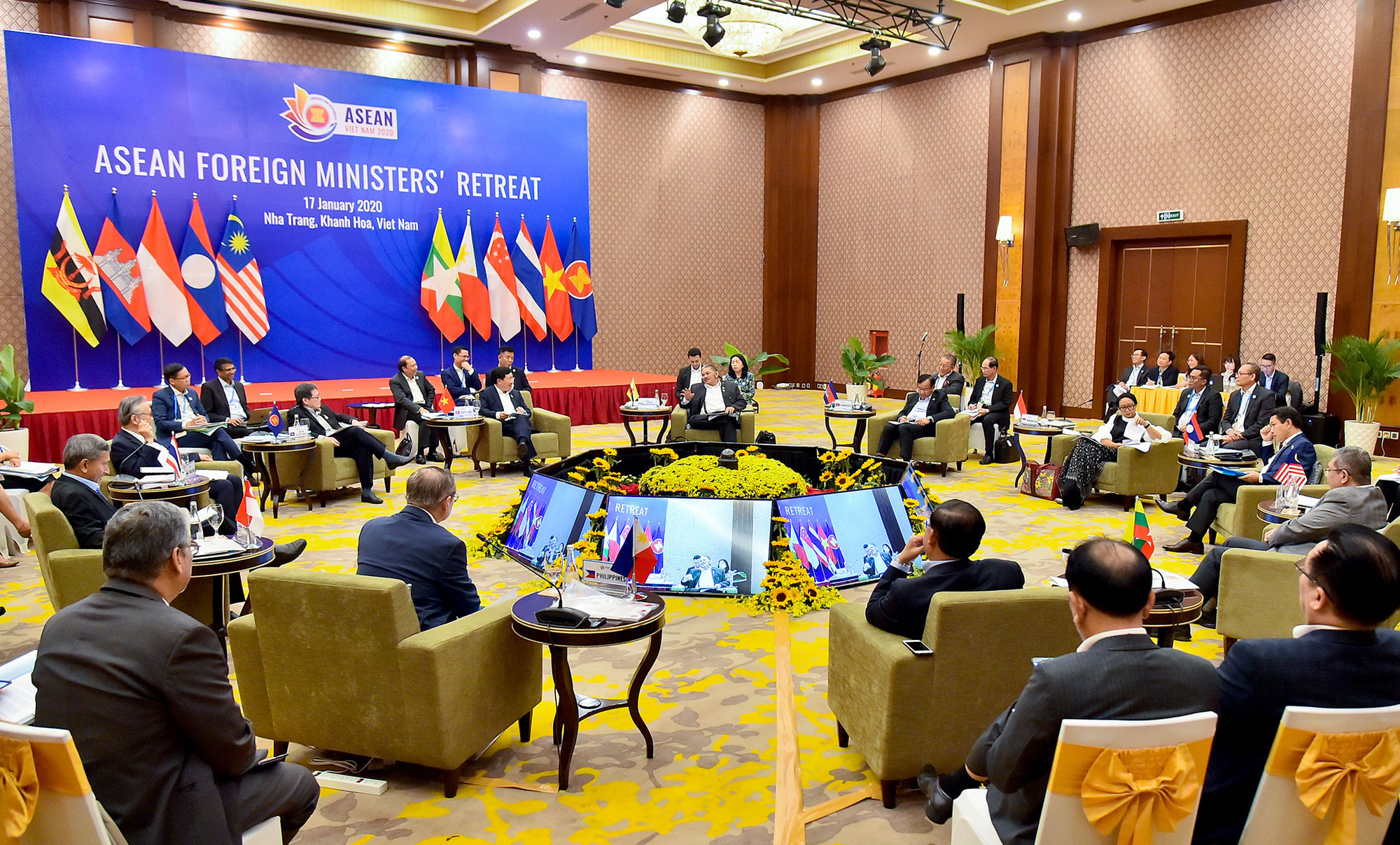 C&aacute;c Bộ trưởng ASEAN quan ngại c&aacute;c sự cố nghi&ecirc;m trọng ở Biển Đ&ocirc;ng - Ảnh 3.