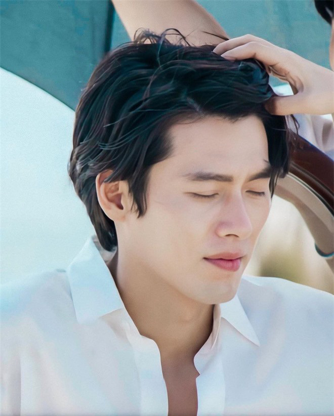 &ldquo;So&aacute;i ca Triều Ti&ecirc;n&rdquo; Hyun Bin g&acirc;y b&atilde;o mạng với g&oacute;c nghi&ecirc;ng sắc lẹm  - Ảnh 8.
