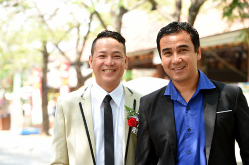 Em trai MC Quyền Linh hoàn lương