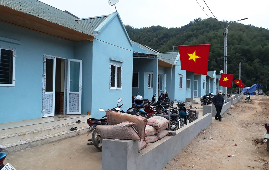 Người d&acirc;n Sa N&aacute; đ&oacute;n Tết ấm trong căn nh&agrave; mới - Ảnh 3.