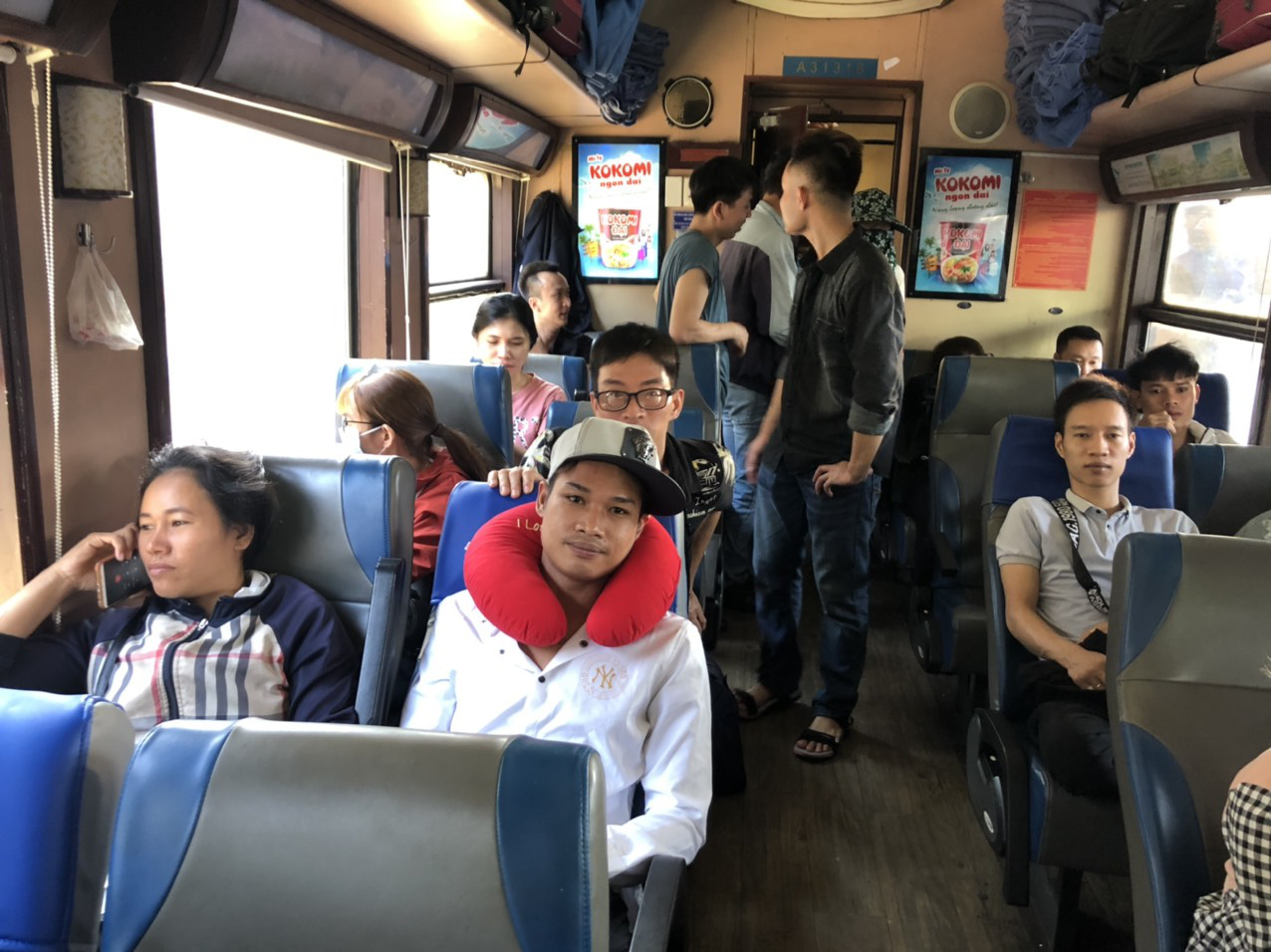 C&ocirc;ng nh&acirc;n ấm &aacute;p những ng&agrave;y gi&aacute;p Tết - Ảnh 12.