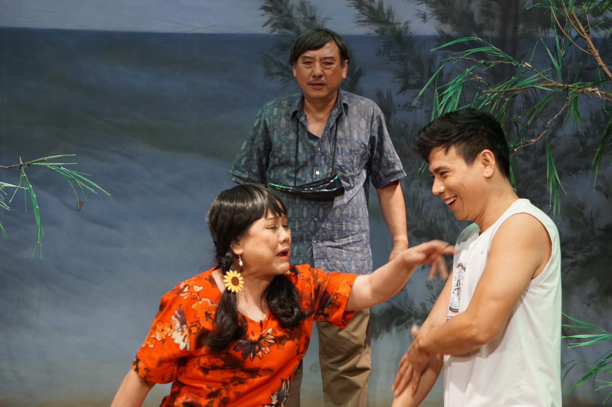 Nghệ sĩ Ái Như chăm chút cho "Tình yêu trời đánh"