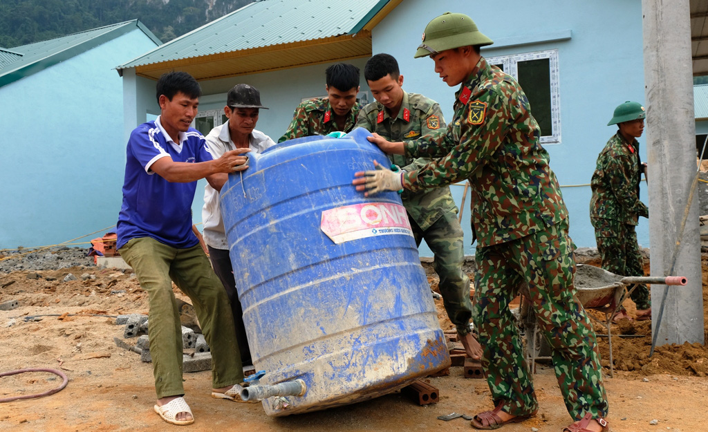 Người d&acirc;n Sa N&aacute; đ&oacute;n Tết ấm trong căn nh&agrave; mới - Ảnh 7.
