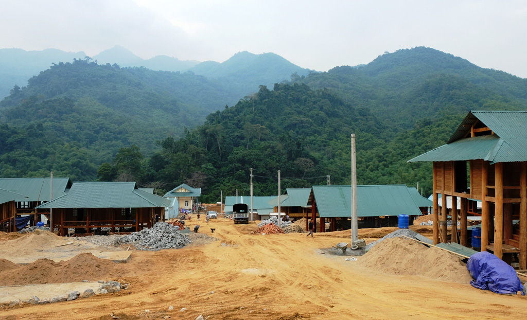 Người d&acirc;n Sa N&aacute; đ&oacute;n Tết ấm trong căn nh&agrave; mới - Ảnh 1.