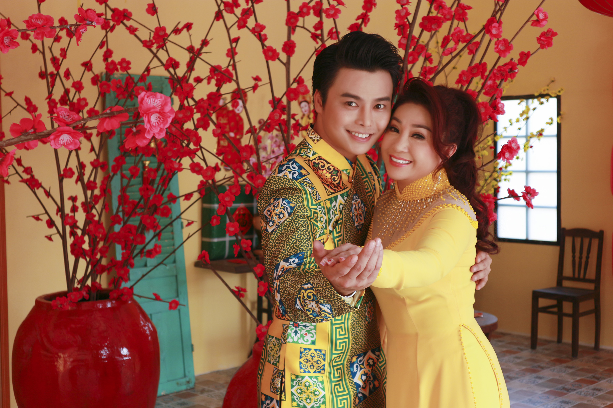 Thoại Mỹ, Võ Minh Lâm "vui xuân không quạo"