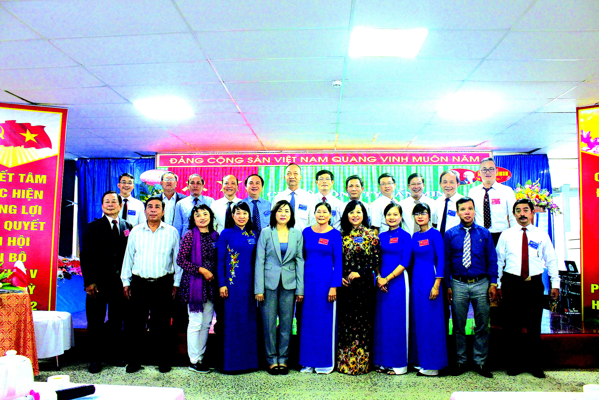 Đổi đời nhờ Ánh Sáng