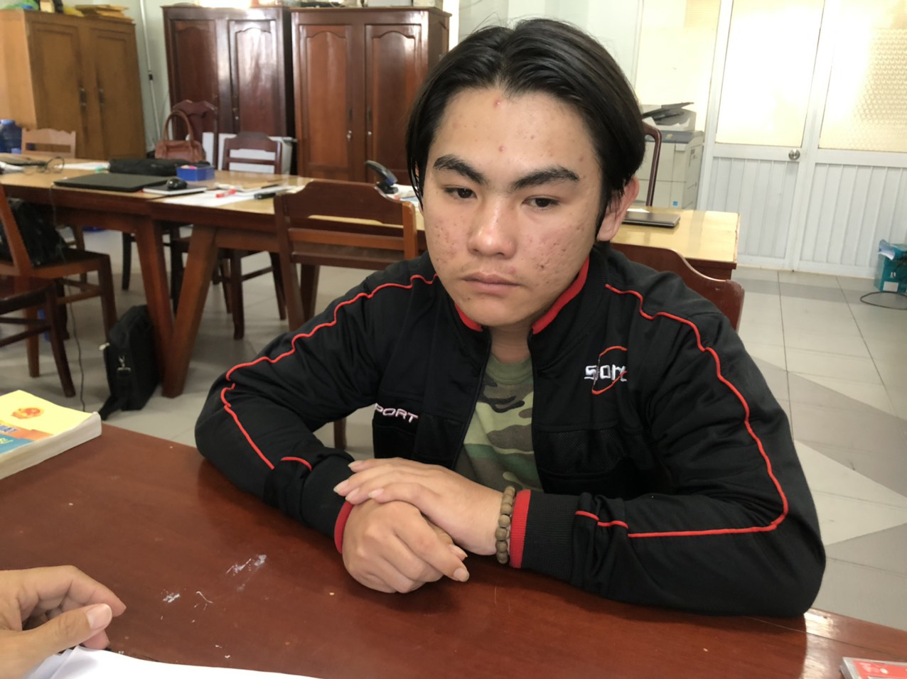Lật tẩy gã trai từ Cần Thơ lên Đồng Nai bán bán vé số